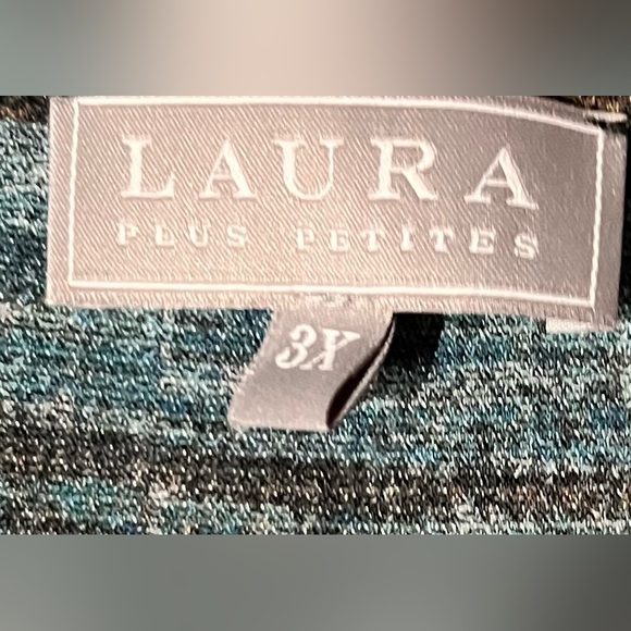 ♥️Pretty Mid Sleeve Top - Picture 2 of 3